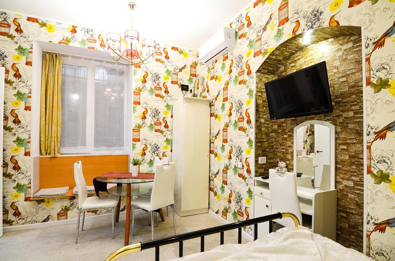 Apartments Leopolli Near Opera House Lviv Dış mekan fotoğraf
