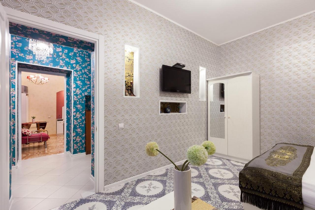 Apartments Leopolli Near Opera House Lviv Dış mekan fotoğraf